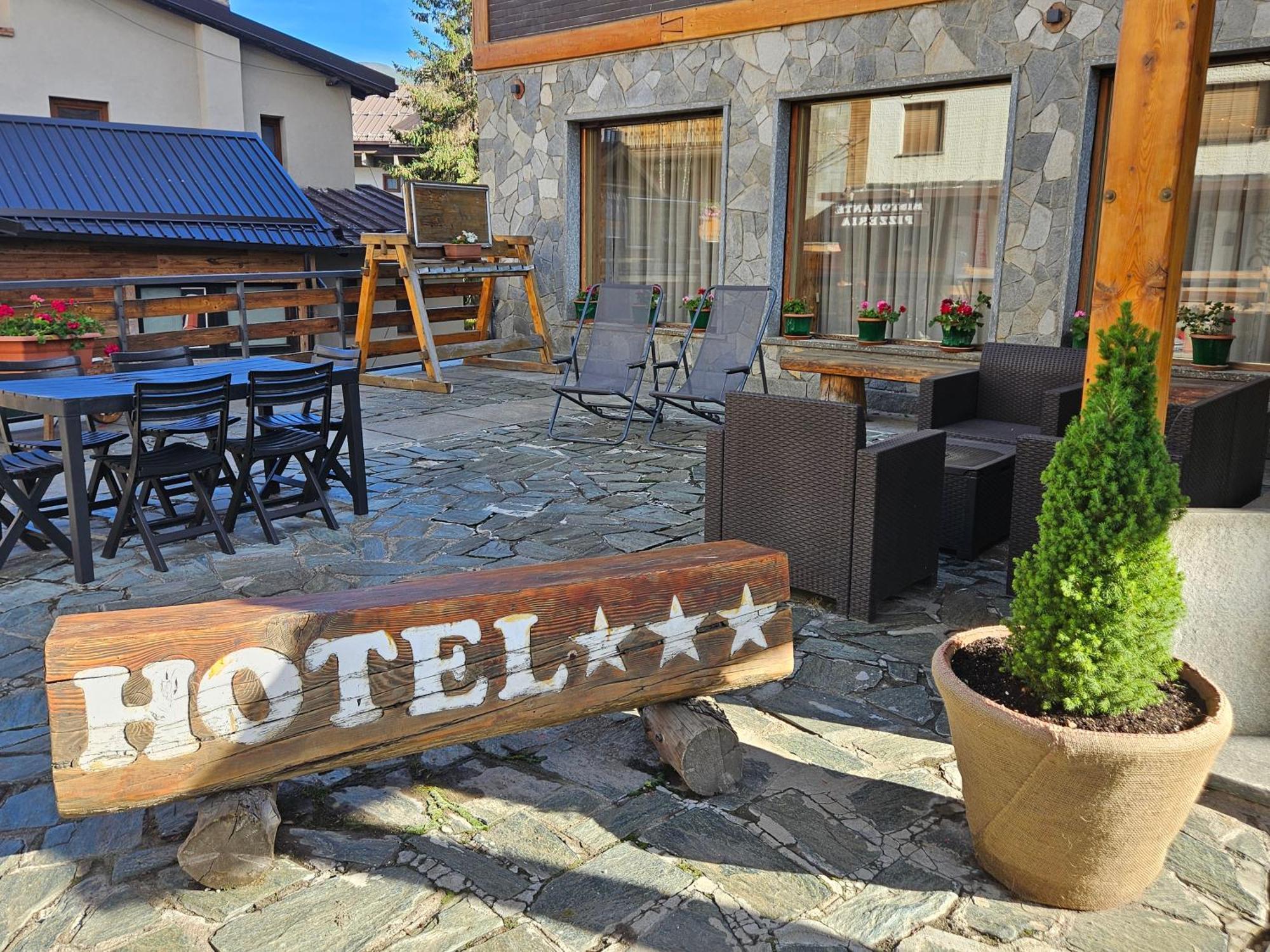 Hotel Holiday Debili Oulx Exterior foto