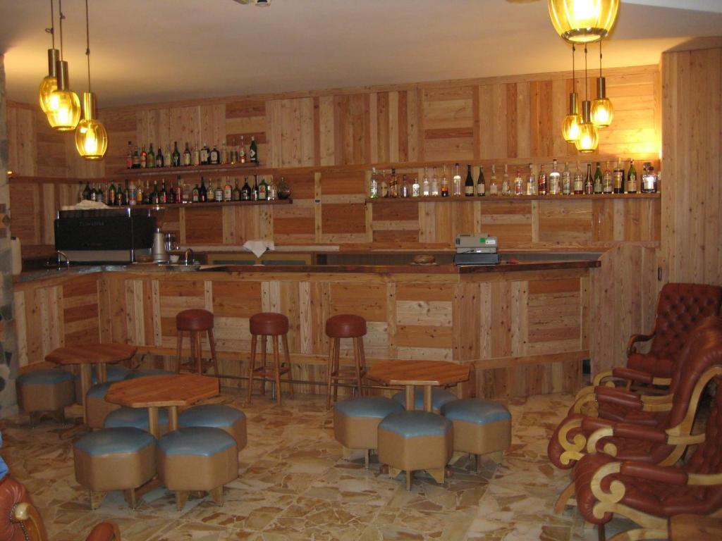 Hotel Holiday Debili Oulx Exterior foto